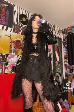 Alt Rock Fashion, Rockstar Gf Hair, Goth Gifts, Goth Fits, How To Impress, Rockstar Gf, Looks Pinterest, Alt Outfits, Maggie Lindemann