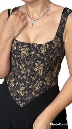 Rare! 1980s Laura Ashley Victorian Style floral corset / camisole. Vintage 1990s 80s brown & yellow gold, square neck brocade pointy bustier. Corset fastens with hook & eye clips and is fuly lined. Label claims size 8 but due to it being vintage deffo a size 6 or even 4. Foto on size 10 and it is too small! Luxury Sleeveless Vintage Corset, Luxury Vintage Underbust Bodice, Vintage Square Neck Fitted Corset, Vintage Fitted Corset With Square Neck, Vintage Corset With Corset Back For Party, Vintage Overbust Corset For Evening, Vintage Corset With Square Neck, Vintage Sleeveless Evening Corset, Vintage Square Neck Fitted Bodice Corset