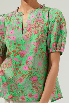 Printed Tops For Women, St Yves, Cotton Short Tops, Stylish Kurtis Design, Short Kurti, Blouse Summer, Dress Neck Designs