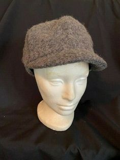 THIS IS A VINTAGE STYLE WOOL CASUAL BRIMMED WOMEN'S CAP GRAY WINTER Wool Visor Hat For Winter, Winter Wool Visor Hat, Gray Winter Cloche Hat With Curved Brim, Winter Wool Baseball Cap With Short Brim, Gray Winter Hat With Visor, Vintage Visor Hat For Fall, Vintage Brimmed Cloche Hat For Winter, Vintage Winter Brimmed Cloche Hat, Winter Vintage Brimmed Cloche Hat