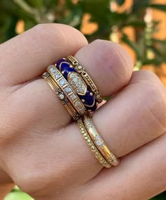 خواتم خطوبة, Social Status, Dope Jewelry, Ring Stack, Jewelry Fashion Trends, Stacked Jewelry, Funky Jewelry