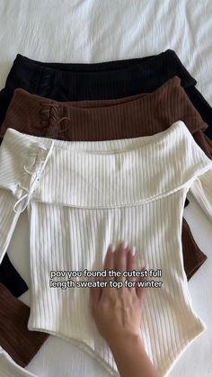 Credit: @amazonfashion on tiktok Winter Sweater Outfits, Fall Sweaters For Women, Bodysuit Tops, Womens Clothing Patterns, Sweater Tops, Winter Chic, Tops Long Sleeve, Warm Sweater, Long Sleeve Pullover Sweater