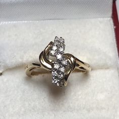 Absolutely Stunning Vintage 14k Yellow Gold Natural Diamond Ring Diamonds: 0.20CT Color: G Clarity: SI2 Total ring weight: 2.9GR 14K Yellow Gold Ring sizing available Free of Charge For more information regarding this item feel free to reach me so I can accommodate your needs. Thank you 14k Gold Cluster Diamond Ring, 14k Gold Cluster Diamond Ring With Prong Setting, 14k White Gold Cluster Ring With Vs Clarity, Yellow Gold Cluster Ring With Hallmark, Yellow Gold Cluster Ring In Fine Jewelry Style, Yellow Gold Cluster Rings Hallmarked, Cluster Yellow Gold Hallmarked Rings, 14k Gold Cluster Diamond Ring Fine Jewelry, Cluster Yellow Gold Diamond Ring With Prong Setting