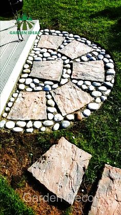 some rocks are arranged in the shape of a circle