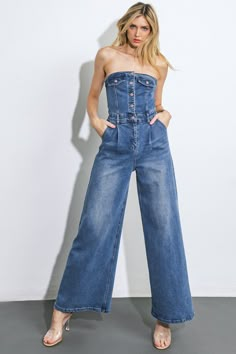 Take your style to the next level with our ethereal SKY FULL OF STARS DENIM JUMPSUIT. Crafted from washed denim, this jumpsuit boasts a straight neckline, button and zipper closure, and a single pleated pant. Complete with side and back pockets and a flattering wide leg, this piece exudes sophistication and luxury. Elevate your wardrobe with this elegant and versatile jumpsuit.Details:Self : 60% Cotton 38% Polyester 2% SpandexSize & Fit- Model is 5`8" And Wearing Size Small- Measurements Taken F Full Denim Outfit, Ethereal Sky, Dress Western, Pleated Pant, Sky Full Of Stars, Sky Full, Strapless Jumpsuit, Straight Neckline, School Fits