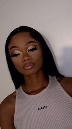 Neutral Makeup With Rhinestones, Birthday Full Glam Makeup, Rose Gold Makeup Ideas, 21st Birthday Makeup Ideas Natural, Makeup Looks For Red Dress Black Women, Black Makeup Black Women, Birthday Makeup For Light Skin, Make Up Ideas For Birthday, Prom Full Glam Makeup