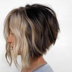 These are The 93 Hottest Hair Color Ideas of 2024 Short Inverted Bob Haircuts, Short Angled Bobs, Trendy We Fryzurach, Inverted Bob Haircuts, Angled Bob Haircuts, Wedge Hairstyles, Stacked Bob Haircut, Bob Hairstyles For Thick, Bob Haircut For Fine Hair