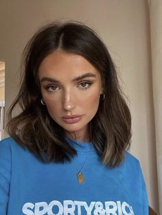 Collarbone Length Hair, Shoulder Haircut, Shoulder Hair, Shoulder Length Hair Cuts, Haircuts For Medium Hair, Haircuts Straight Hair, Elegante Casual, Short Hair Haircuts