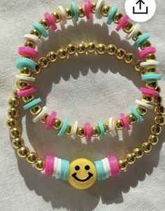 Preppy Bracelet Ideas Clay Beads Blue Pink Yellow, Clay Bracelets Diy Preppy, Clay Bracelet Ideas Preppy, Preppy Clay Bead Bracelets Ideas, Preppy Bracelets Clay Beads, Clay Bead Bracelet Ideas Aesthetic, Cute Clay Bead Bracelet Ideas, Preppy Clay Bead Bracelets