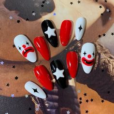 #nailsofinstagram #instanails #instagramnails #notd #nailsdid #nailsoftheday #naildesign #nails2inspire #prettynails #nailswag #nailsonfleek #ghosts #ghostnails #floralnails #halloweennails #freehand #freehandnailart" Fake Nails Designs, Anime Nails, Goth Nails, Colorful Nails, Grunge Nails, Pretty Gel Nails, Halloween Nail Designs