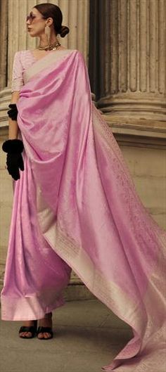 Pink and Majenta color Saree in Silk fabric with Weaving, Zari work Luxury Pink Banarasi Silk Traditional Wear, Luxury Pink Katan Silk Pre-draped Saree, Luxury Pink Dupatta With Zari Weaving, Wedding Pink, Wedding Saree, Zari Work, Silk Wedding, Blouse Length, Traditional Wedding