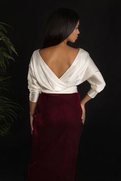 ~ DESCRIPTION ~ Ecru blouse made from silk satin fabric. This blouse can be worn two ways: with v-neck on the front or back. Perfect for both for modest wedding and casual outfits. Made upon request, we need 14 days to make and ship. 95% silk , 5% elastane ~ SIZING ~ Regular sizes XS - chest 88 cm, waist 64 cm, length 44 cm S - chest 93, waist 68 cm, length 45 cm M - chest 96 cm, waist 72 cm, length 46 cm L - chest 100 cm, waist 76 cm, length 47 m Remember that we can also make it custom to fit Wedding Separates, Neck Bow Tie, Bow Tie Blouse, Bridal Tops, Silk Satin Fabric, Blouse Silk, Neck Bow, Modest Wedding, Satin Blouse