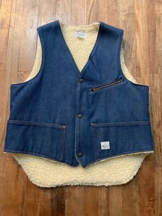 "Awesome vintage snap front vest with three front pockets (2 patch,  1 zip closure) and longer length in back. From what Madewell used to be, before it became what it is now, both of which I love! Laid flat it measures- Shoulder 14\" Pit to pit 22\" Waist 22\" Front length 23\" Back length 26\" Please ask any questions prior to purchase and see all photos, all sales are final, thank you!!" Medium Wash Vest With Pockets For Fall, Cotton Medium Wash Vest Outerwear, Medium Wash Cotton Vest With Pockets, Dark Wash Cotton Vest With Pockets, Vintage Vest With Pockets In Dark Wash, Sherpa Vest, Mens Vests, Vest Outfits, Vintage Western