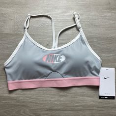 Light Support New With Tags Bras For Teenagers, Clothe Shop, Clothes Coquette, Tennis Fits, Nike Fits, Sports Attire, Pretty Bras, Cute Gym Outfits, Gym Fits