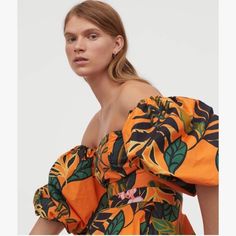 H&M Tropical Print Orange Off Shoulder Top. Puff Sleeve. New With Tags Chic Orange Puff Sleeve Tops, H&m Orange Summer Tops, Short Flared Skirt, Tomboy Look, Fashion Courses, Poplin Blouse, Shoulder Tattoos For Women, Shift Dresses, Orange Leaf