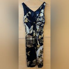 Really High-End Roberto Cavalli Dress Very Soft Material Size 44 In Great Condition. Almost Brand New. Elegant Floral Print Dress For Dinner, Elegant Floral Print Dinner Dress, Gold Embellished Dress, Knitted Winter Dress, Roberto Dress, Cavalli Dress, Silk Tunic Dress, Roberto Cavalli Dress, Abstract Print Dress