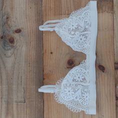 Ivory Lace Semi Sheer Bralette By Victoria's Secret Size S Nwot ~ New, No Flaws ~ Wireless ~ Hook & Eye Back Closure ~ Thin Adjustable Straps ~ Triangle Cups Are Lined With Semi Sheer Mesh - No Padding ~ Band Is Super Soft Velvet ~ Lacey & Feminine ~ Ideal For Brides & Honeymoon ~ Bundle This Item With Another To Save 30% On Your Entire Bundle ~ Or Just Make An Offer! Sheer Bralette, Ivory Lace, Hook Eye, Soft Velvet, Bralette, New Color, Adjustable Straps, Victoria's Secret, Mesh