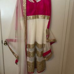 In Good Condition Comes With Pant And Duppatta (Scarf) Party Wear Look. Just Wore Once Punjabi Suit, Punjabi Suits, Party Wear, Pink Ladies, Womens Dresses, Pants, Pink, Women Shopping, Dresses