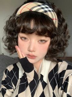 Kawaii Short Curly Hairstyles, Realism Tips, Curly Hair Drawing, Curly Hair Tips, Beauty Ideas, Reference Photos, How To Draw Hair