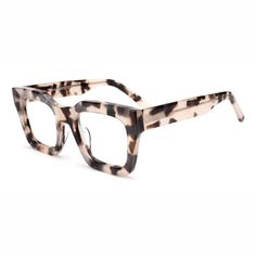 This is a high-end sunglasses. It has a rich texture in your hand. The style is classic and low-profile， suitable for women to wear. There are three colors to choose from. Cheetah Print Glasses, Leopard Glasses, Chic Cat Eye Sunglasses In Leopard Print, Summer Leopard Print Cat Eye Sunglasses, Cheetah Glasses Frames, Rich Textures, Three Color, Cheetah Print, Perfect Pair