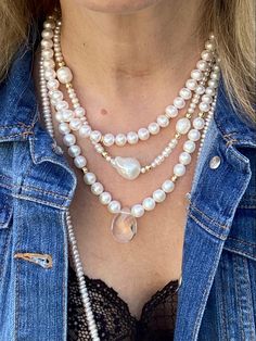 Layering necklace. Pearl necklace. Gemstone necklace. Beaded Pearl Necklace, Socal Style, Classic Pearl Necklace, Valentines Sale, Baroque Pearl Necklace, Pearl Necklaces, Necklace Pearl, Necklace Beaded, White Freshwater Pearl