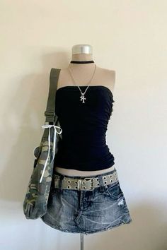 Halter Vest Outfit Y2k, Fits With Denim Skirt, Outfits Grunge Y2k, Summer Emo Outfits, Emo Summer Outfits, Emo Summer, Y2k Outfits