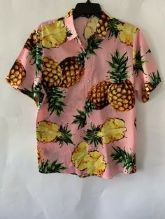 SSLR Mens Collection Hawaiian Pineapple Button-Up Cotton Shirt | Size - M. Condition is "Pre-owned. Shipped with USPS First Class. Product Description Condition - Pre-owned (Excellent Used Condition) Main Material -  Cotton Style - Casual Season - Spring, Summer Color - Pink w/Pineapple Print Fit Size - Regular Size- M Fast Shipping We ship all items within 2 day business days following receipt of payment. 30-Day Money Back Guarantee We are committed to making sure that you are satisfied with th Hawaiian Shirt Outfit Mens, Hawian Shirt, Hawaiian Shirt Outfit, Printed Tshirts, Shirt Outfit Men, Pineapple Print