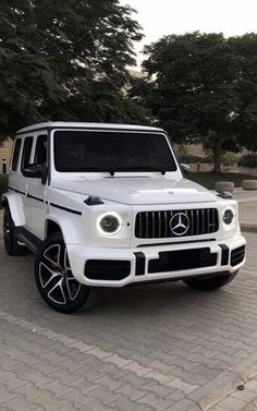 a white mercedes benz benz benz benz benz benz benz benz benz benz benz benz benz benz benz