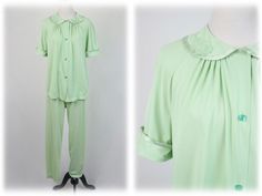 1970s pajamas. Green nylon fabric, satin trim and machine appliqués. Top has raglan set short sleeves with faux cuffs, Peter Pan collar, and fastens down the front with square plastic buttons. Pants have an elastic waist that is strong and stretchy with drawstring. Label reads, " Gossard Artemis, 100% nylon, size 34." Freshly laundered. Very good condition. The back of the pants had two holes with the drawstring poking out.  Measurements: Top Shoulders = 15" estimate because of the raglan set sl Cute Green Pajamas, 60s Pajamas, Vintage Pjs, 1940s Pajamas Women, 1970s Pajamas, Pajamas Green, 1960s Pajamas Women, 1960s Pyjamas, New Braunfels