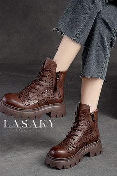 Lasaky - Premium Leather High Top Chukka Boots with Waterproof Platform Soles and Enhanced Comfort. Summer Boots, Lug Sole Boots, Summer Heels, Leather High Tops, Shoe Size Conversion, Boots For Women, Lug Sole, Boots For Sale, Retro Stil