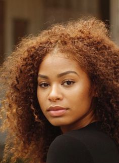 Ginger Hair Color With Blonde Curly, Ginger Hair Black Women Natural, Ginger Natural Hair Black Women, Black Gingers, Blond Curls, Dyed Hair Ombre, Short Dyed Hair, Honey Blond