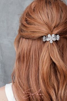 Super Simple Half Up Half Down Hairstyles, Selling Hair, Soho Style, Pink Emerald, Going Gray, Hoco Hair, Half Up Hair, Hair Stuff, Flower Accessories