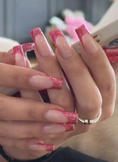 Pink French Tip Nails, Paznokcie Hello Kitty, Glitter French Nails, Pink French Tip, August Nails, Pink Glitter Nails, Back To School Nails, Glittery Nails