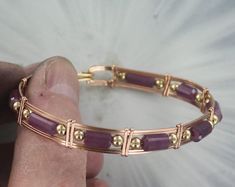 Wire Wrapped, Wire Formed, 14/20 Gold Filled Wire Handmade Bracelet With Amethyst and Antique Crystal Beads 11831 - Etsy Diy Wire Bracelet, Copper Bracelets, Copper Jewellery, Wire Jewelry Designs, Copper Art, Jewelry Words, Diy Bracelet Designs, Wire Wrapped Bracelet, Diy Wire Jewelry