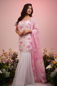 Pink straight kurta featuring flower hand embroidery all over. Comes with a white sharara and a dupatta. - Aza Fashions White Sharara, Flower Hand Embroidery, Hand Embroidery Flowers, Luxury Sale, Straight Kurta, Sharara Set, Modern Bride, Set For Women, Embroidery Flowers