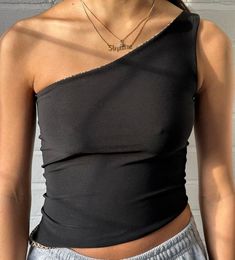 Wore this to a wedding. Felt silky smooth and light against my skin. One Shoulder Tank Top Outfit, Assymetrical Top Outfits, One Shoulder Top Outfit, Asymmetrical Top Outfit, Updated Closet, One Strap Top, Assymetrical Top, Summer 2000s, Streetwear Blouse