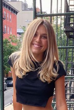 Blonde Layered Hair, Summer Blonde Hair, Penteado Cabelo Curto