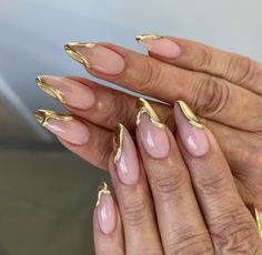 Egypt Inspired Nails, Gold Almond Acrylic Nails, Beige And Gold Nails, Beige Nails Ideas, Egypt Nails, Girls Nail Designs, Evil Eye Nails, Fake Nails Designs, Hello Nails