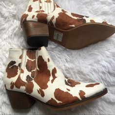 With Tags Silver Casual Boots For Spring, Casual Silver Boots For Spring, Casual Silver Boots For Fall, Cow Print Uggs, Silver Casual Boots With Pointed Toe, Cow Print Doc Martens, Cow Print Clothes Walmart, Cow Print Ankle Boots, Cow Print Cardigan