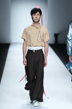 Male Fashion Trends: THISNORTHAT Spring-Summer 2018 - Shanghai Fashion Week Clothing Details