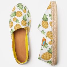 Cartoon Pineapple Pattern Espadrilles Cartoon Pineapple, Spanish Espadrilles, Espadrilles Shoes, Canvas Slip On Shoes, White Liners, Espadrilles Style, Unisex Clothes, Pineapple Pattern, Women's Espadrilles