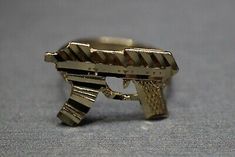 10K Solid Yellow Gold Diamond Cut UZI Gun Ring. Size 7 | eBay Gold Inspo, Custom Gold Jewelry, Xoxo Jewelry, Bling Bows, Dope Jewelry Accessories, Edgy Jewelry, Teeth Jewelry, Retro Ring, Jewelry Accessories Ideas