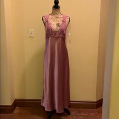 Vera Wang Dress. Adjustable Straps Sleeveless Spring Maxi Dress For Night, Elegant Nighttime Spring Maxi Dress, Wang Dress, Vera Wang Dress, Vera Wang, Color Purple, Colorful Dresses, Adjustable Straps, Womens Dresses