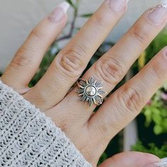 Top Of Ring Height: 18mm Band Width: 2.4mm Band Thickness: 1mm Metal: 925 Sterling Silver K E E P I N T O U Ch Https://Instagram.Com/Emmaverajewelry Https://Www.Facebook.Com/Emmaveradesign Thank You For Visiting Sunset Ring, Sun Ring, Womens Jewelry Rings, 925 Silver, 925 Sterling Silver, Women Jewelry, Sun, Band, Sterling Silver