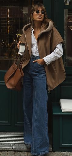 STREET STYLE 2024 FALL Utah Outfits, Fall Winter Fashion Trends, Fw 2024, Americana Fashion, Fall Winter 2024, Menswear Inspired, Fashion Week Street Style, Autumn Outfit, Style Fall