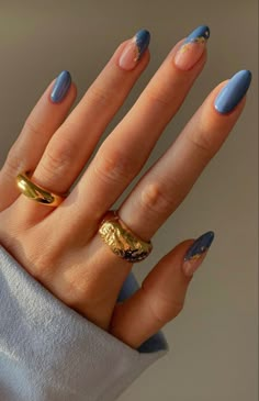 Basic Blue Nail Designs, Nails For Napa Valley, Blue Gold Nails Designs, Gel Oval Nails, Oval Acrylic Nails Designs, Blue And Gold Acrylic Nails, Short Oval Nails Designs, Short Oval Nails Acrylic, Oval Nail Ideas