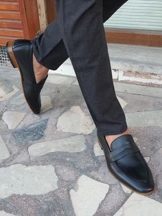 Jack Black Penny Loafers-baagr.myshopify.com-shoes2-brabion Black Penny Loafers, Gentleman Shoes, Men Fashion Casual Shirts, Shoe Inspiration, Black Loafers, Mens Dress, Shoe Gifts, Jack Black, Shoes Color