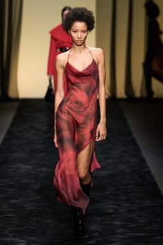 Alberta Ferretti Fall 2023 Ready-to-Wear Fashion Show | Vogue Runway Gowns, Womenswear Fashion