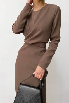 Women's round neck waist long sleeve dress – IFAUN Ruched Midi Dress, Trendy Fashion Outfits, Dresses By Length, Brown Dress, Mode Vintage, Pencil Dress, Wholesale Clothing, Eminem, Women's Fashion Dresses