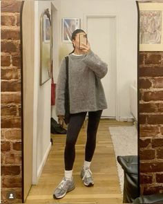 Everyday causal winter fall outfit leggings outfit sweater outfit Yoga Pants Sweater Outfit, Cozy Leggings Outfit Winter, Leggings Outfit 2024 Fall, Crew Neck Sweatshirt Outfit Fall, Legging Sweater Outfit, Leggings Outfit Fall 2024, Legging And Sweater Outfits, Casual Fall Outfits Leggings, Easy Leggings Outfit